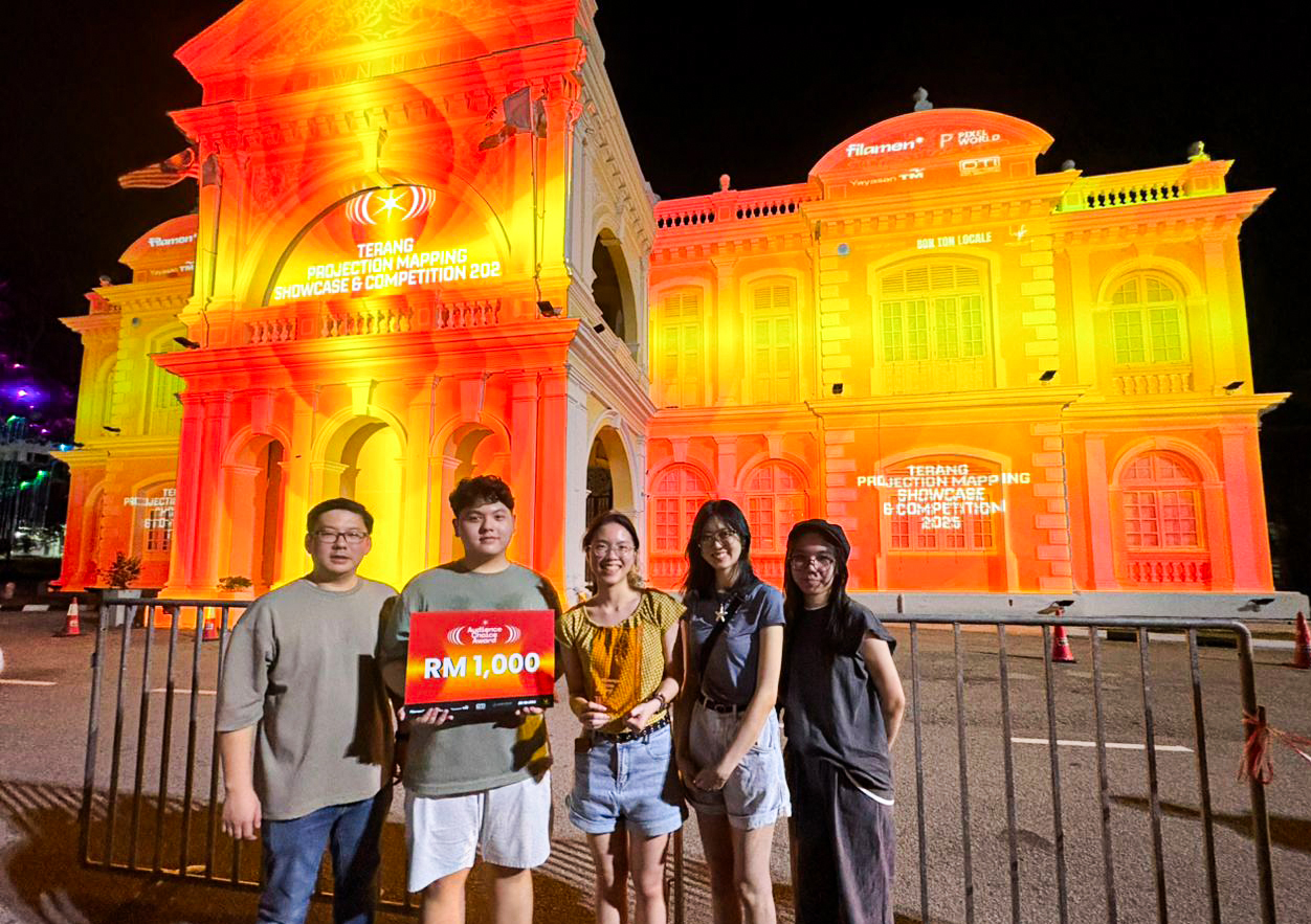 Mr Lee (far left) with After 9:V team members