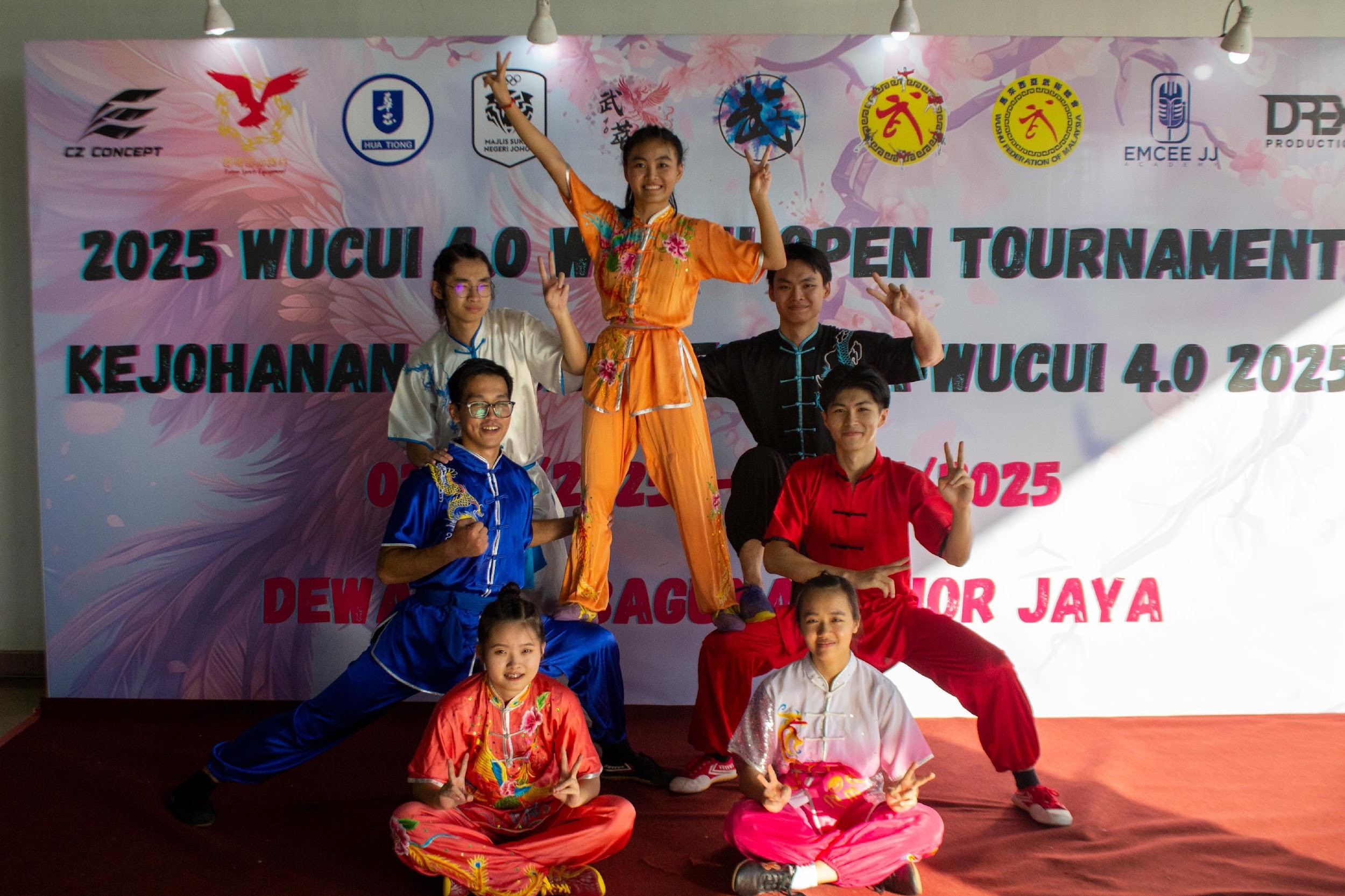 Group photo for the team event