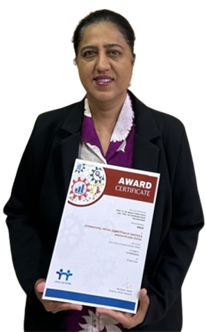 Dr Kaur Kirandeep Kulwant with her certificate of achievement