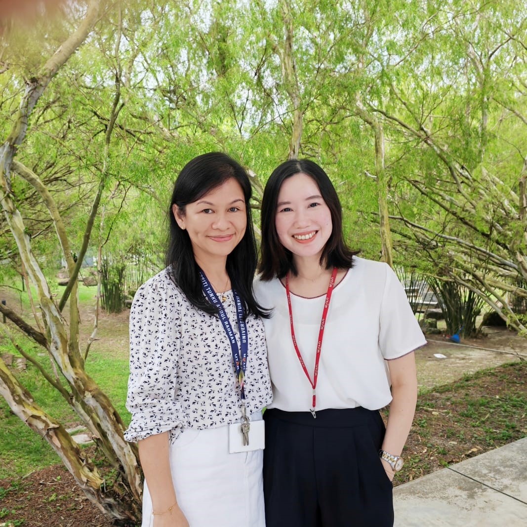 From left: Dr Leong and Prof Lee