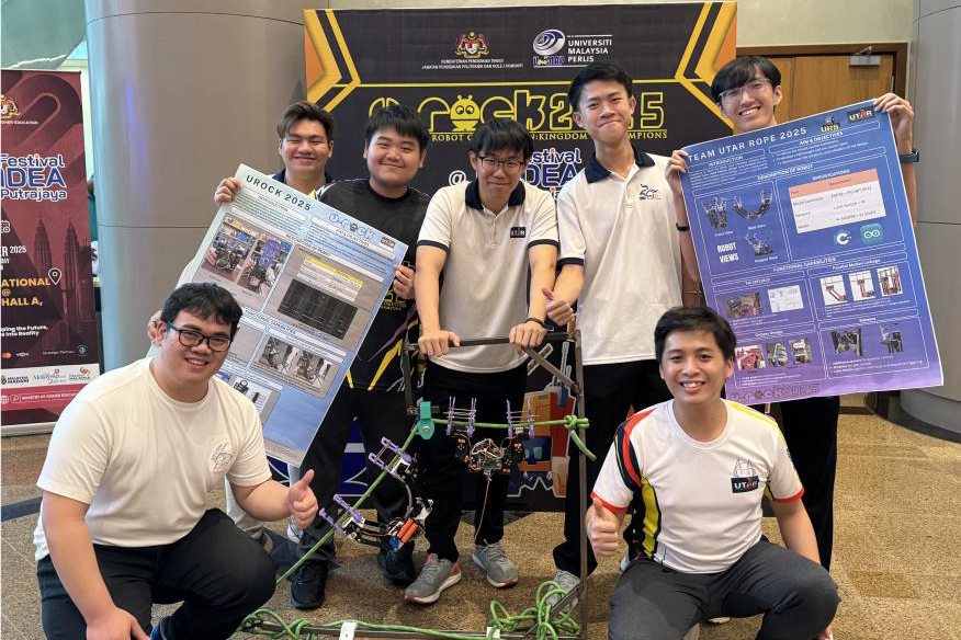 Rope Climbing Team with their robot