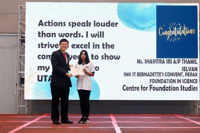 Some of the scholarship recipients at Kampar (top) and Sungai Long (bottom) Campuses 