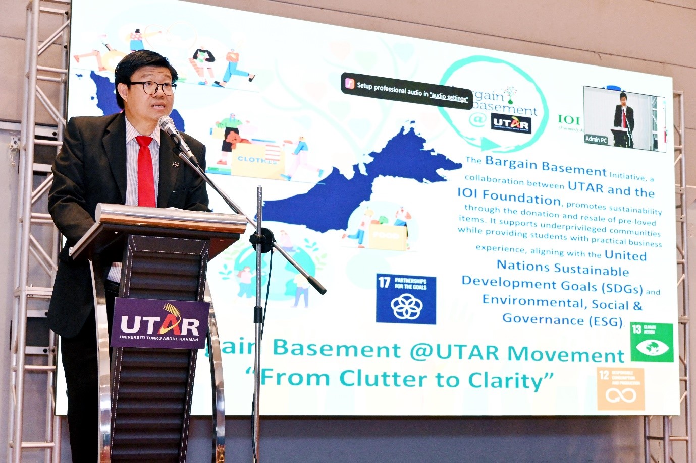 Prof Choong reminding the audience to be mindful consumers