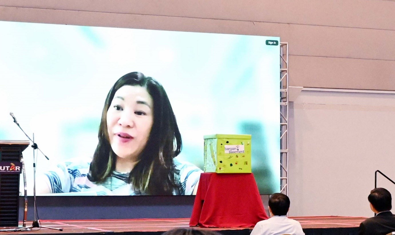 Datin Joanne emphasising the importance of sustainability and waste reduction