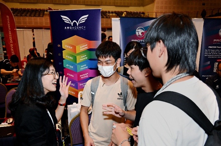 Participants exploring different career pathways through active interactions with industry professionals