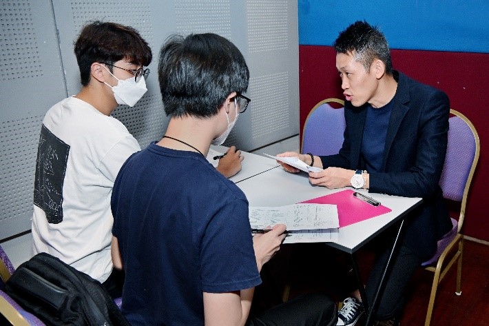 Interested participants engaging directly with employers via live interviews at the interview counter