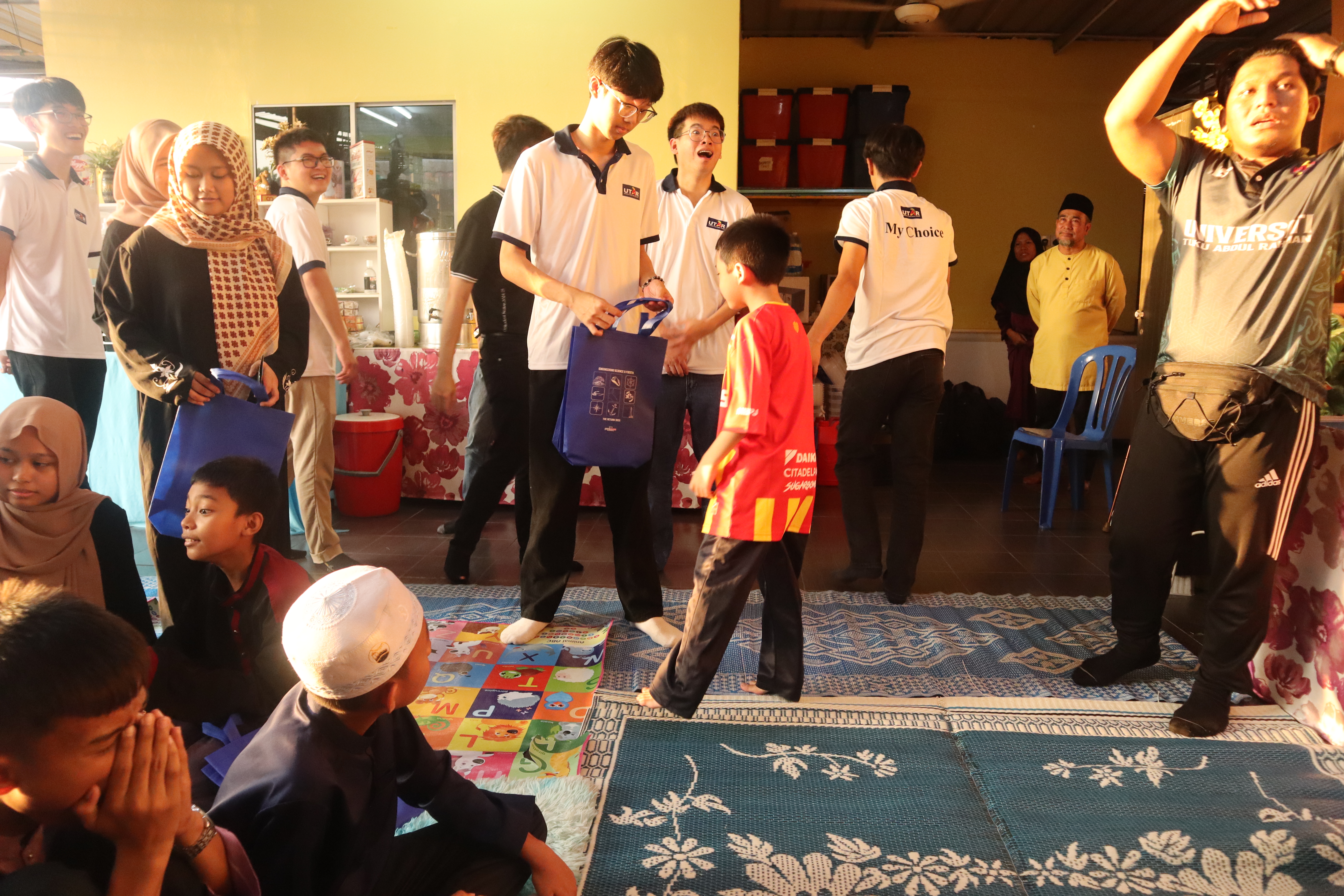Gifts, gratitude, and group smiles wrap up a meaningful evening 1