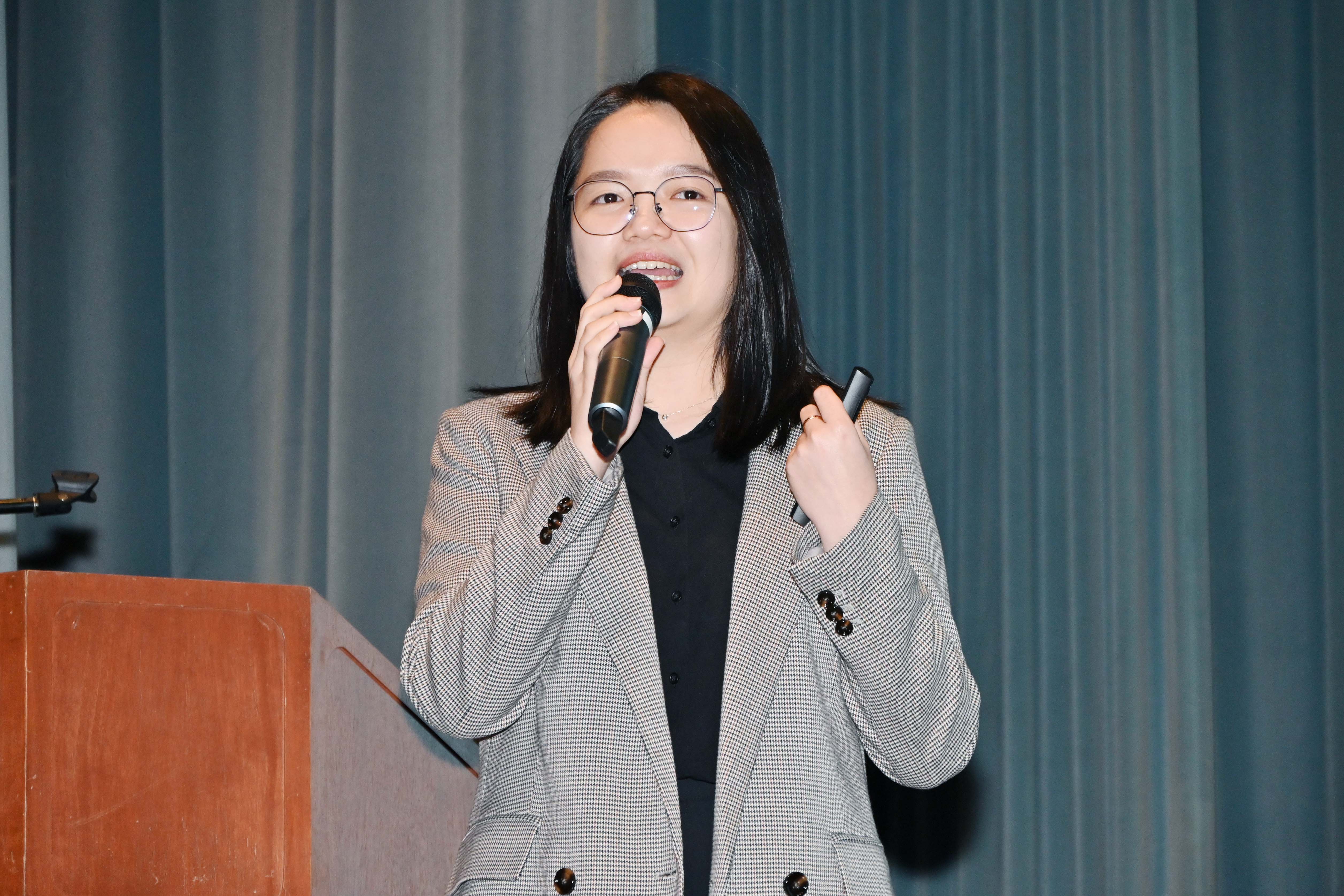 Ms Eileen Tan sharing her years of working experience at Huawei