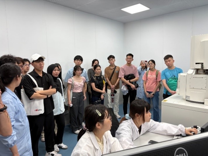 UTAR students and academics exploring technologies used at NPU laboratories