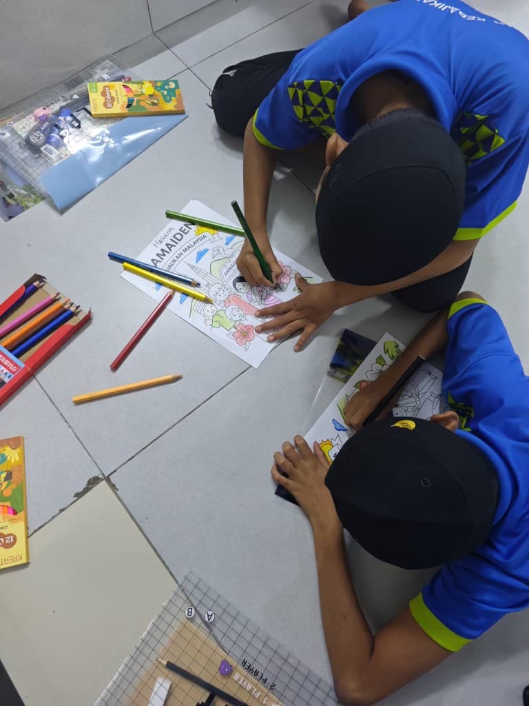 Children taking part in the <i>Shine Bright with Solar Energy</i> colouring contest