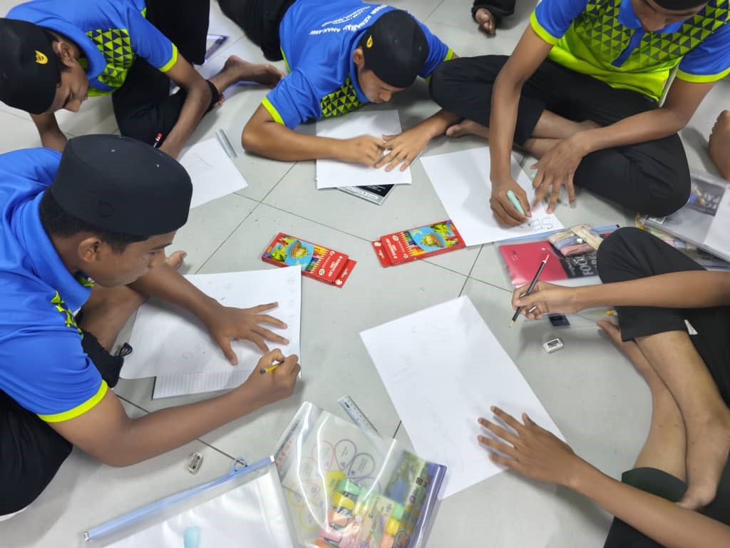 Children taking part in the <i>Shine Bright with Solar Energy</i> colouring contest