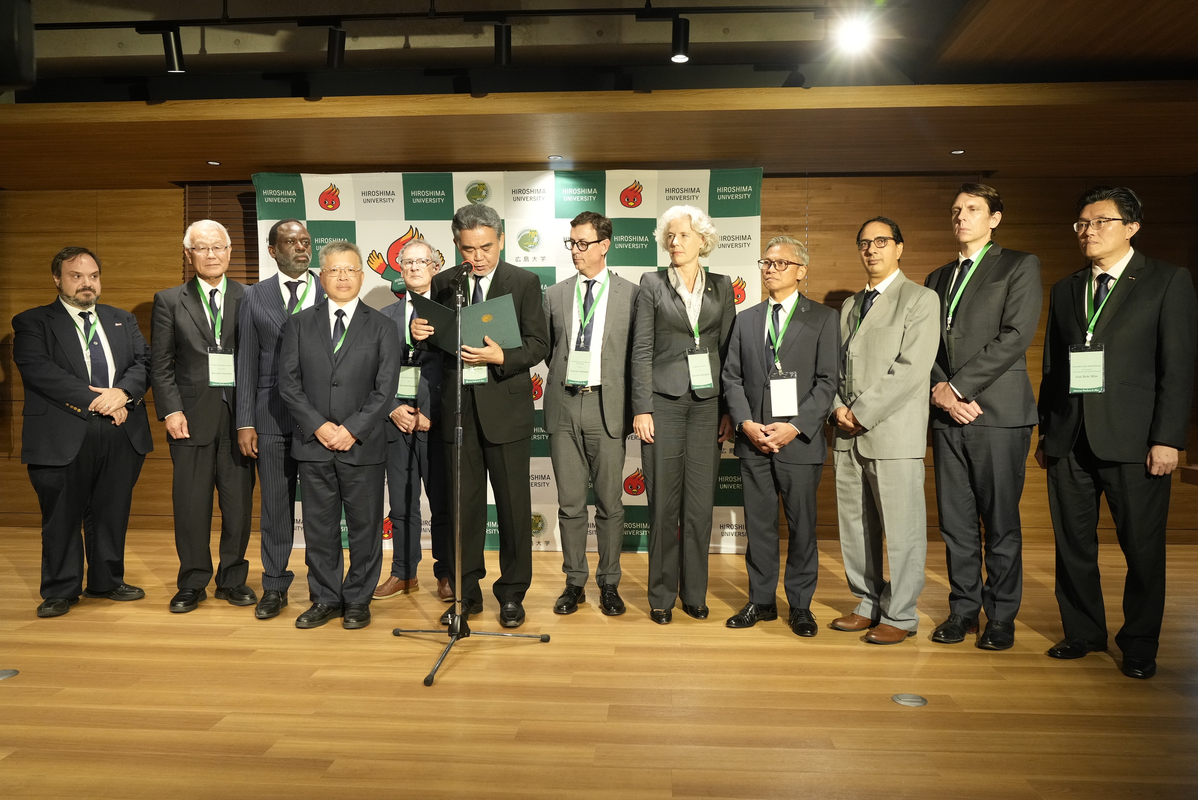 Prof Dr Mitsuo Ochi (sixth from left) leading the 2025 University Presidents for Peace Declaration