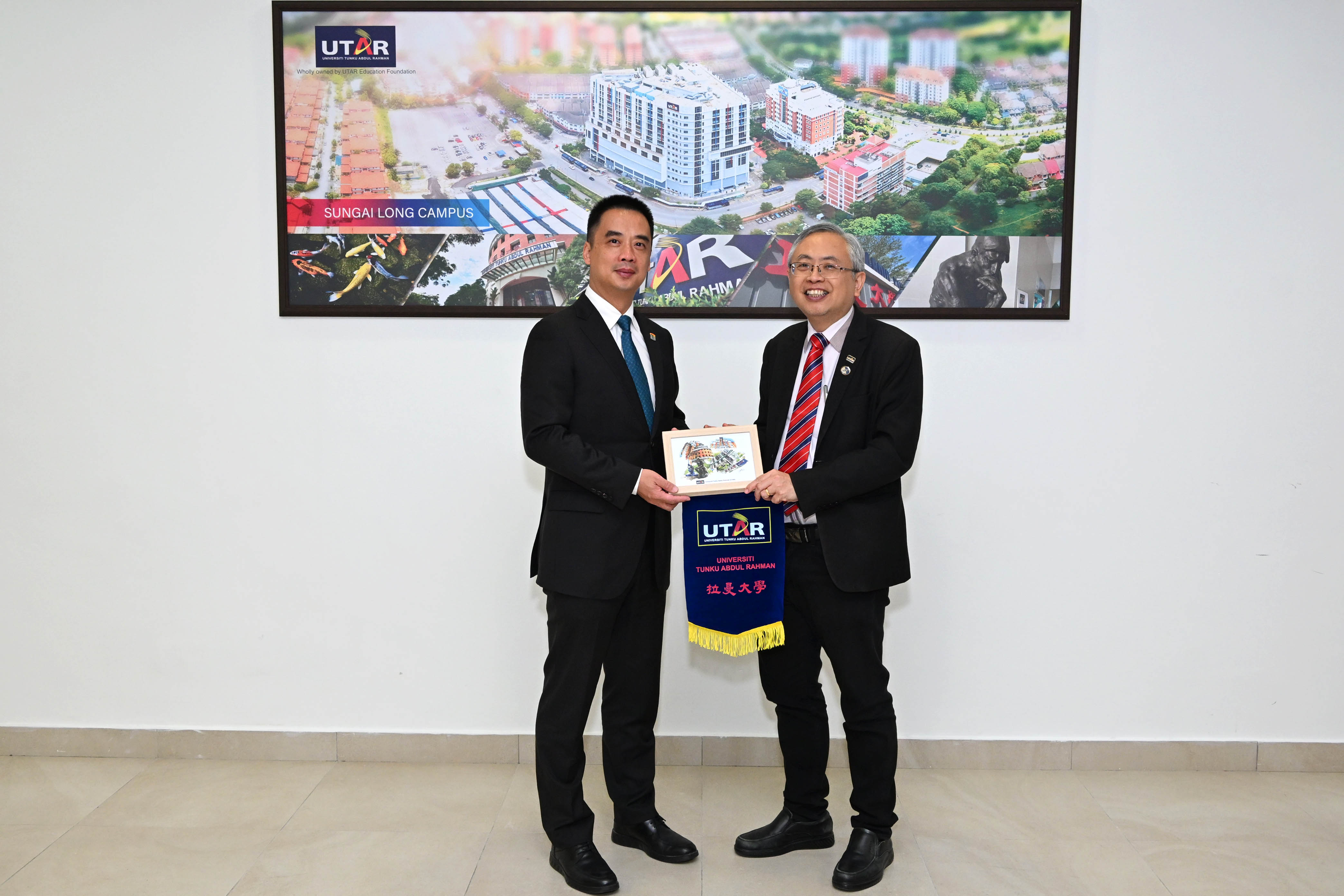 Souvenir exchange session