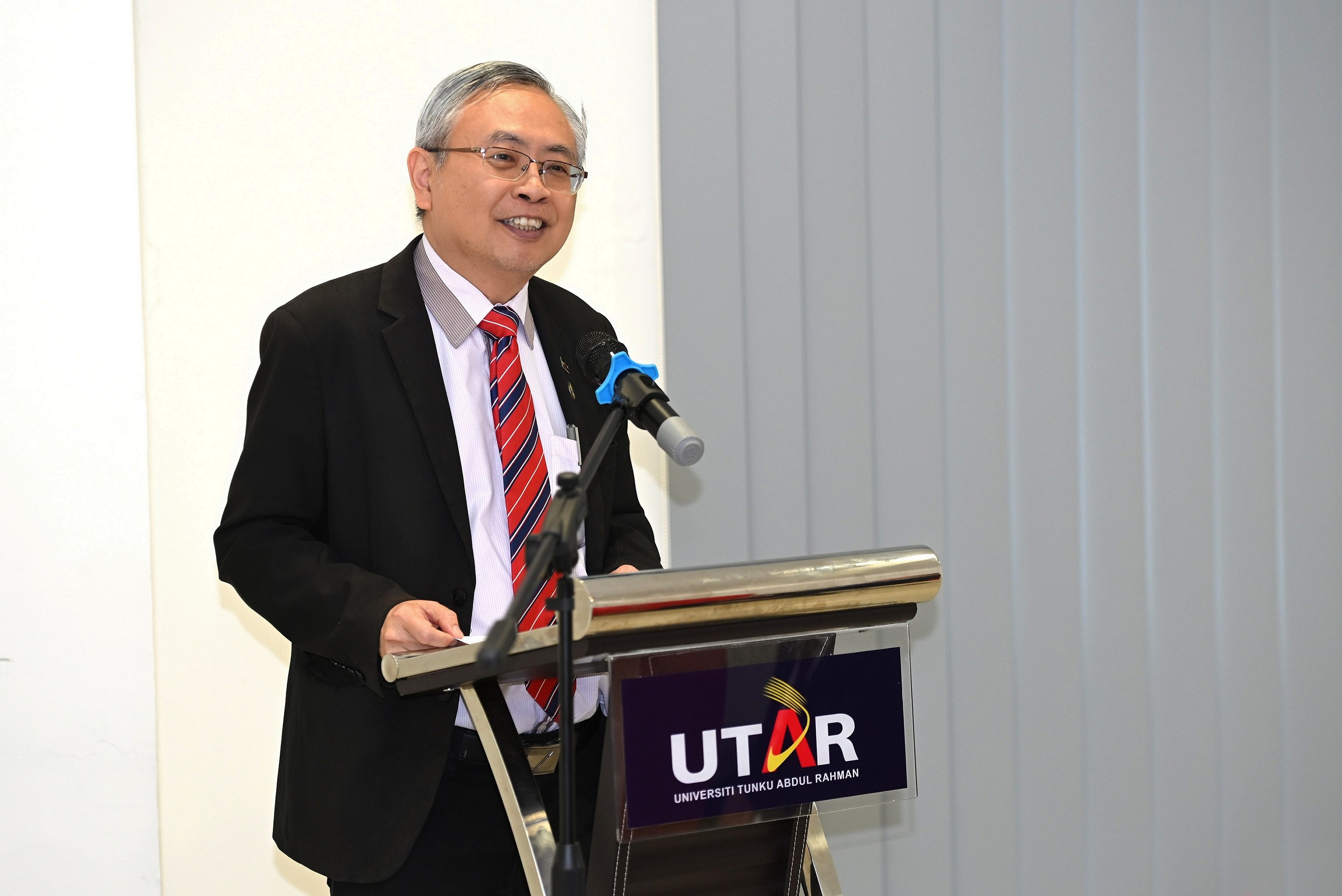 Prof Dato’ Ewe emphasising the benefit of the partnership 