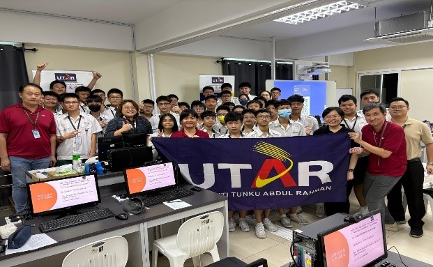 Ms Low introducing digital economy 