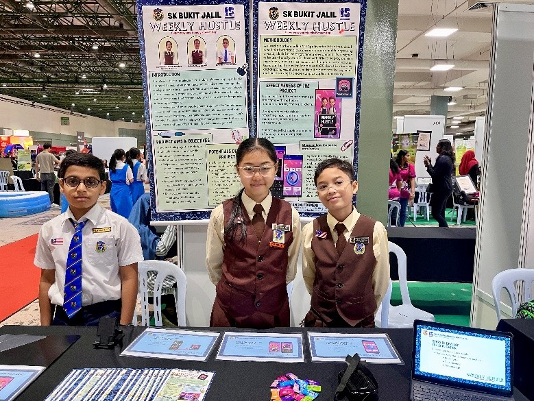 From left: Himeshan, Isabelle Kong and Arash
