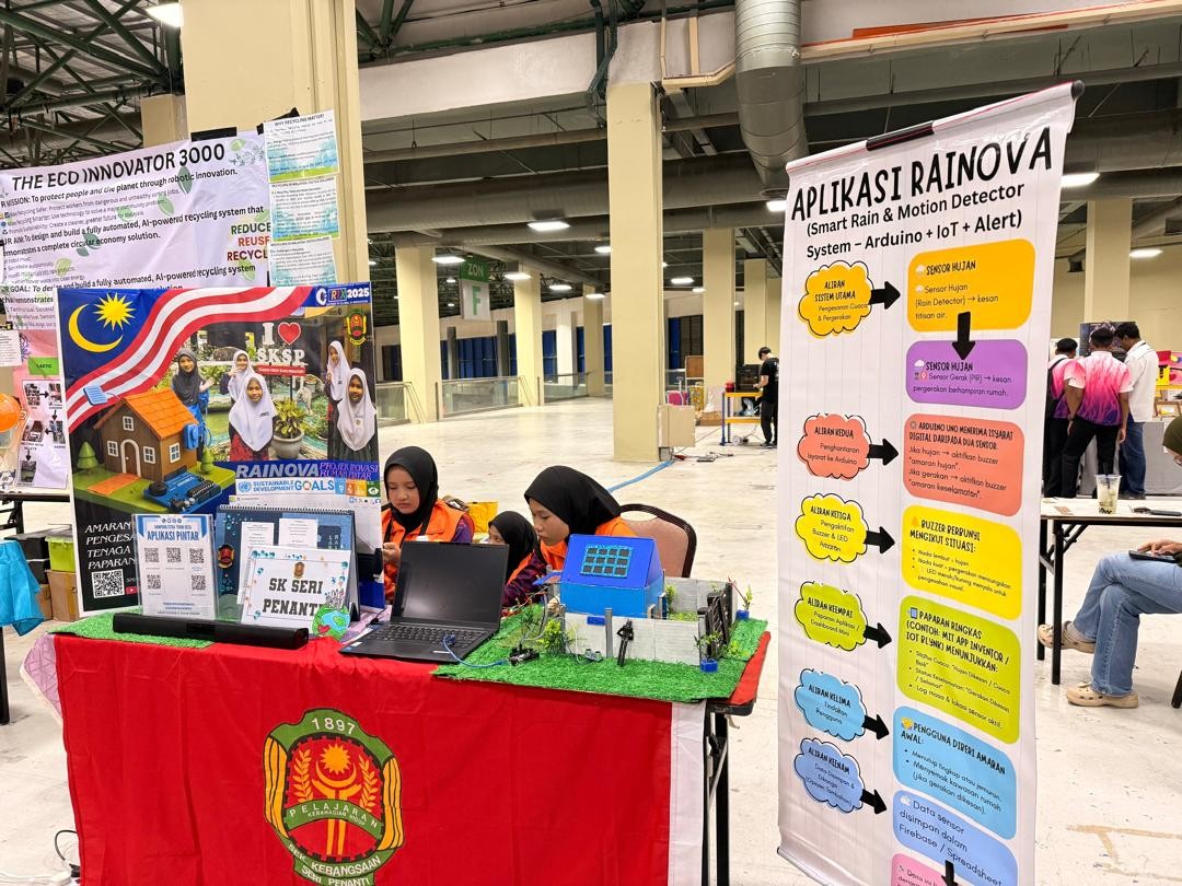 Robofest Exhibition: Aplikasi Rainova by SK Seri Penanti students