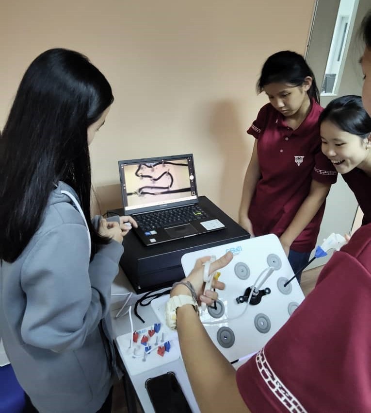 Hands-on cardiac and surgical skills session by UTAR MBBS students