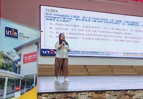 Ms Loh Chun T’ing during the Q&A 