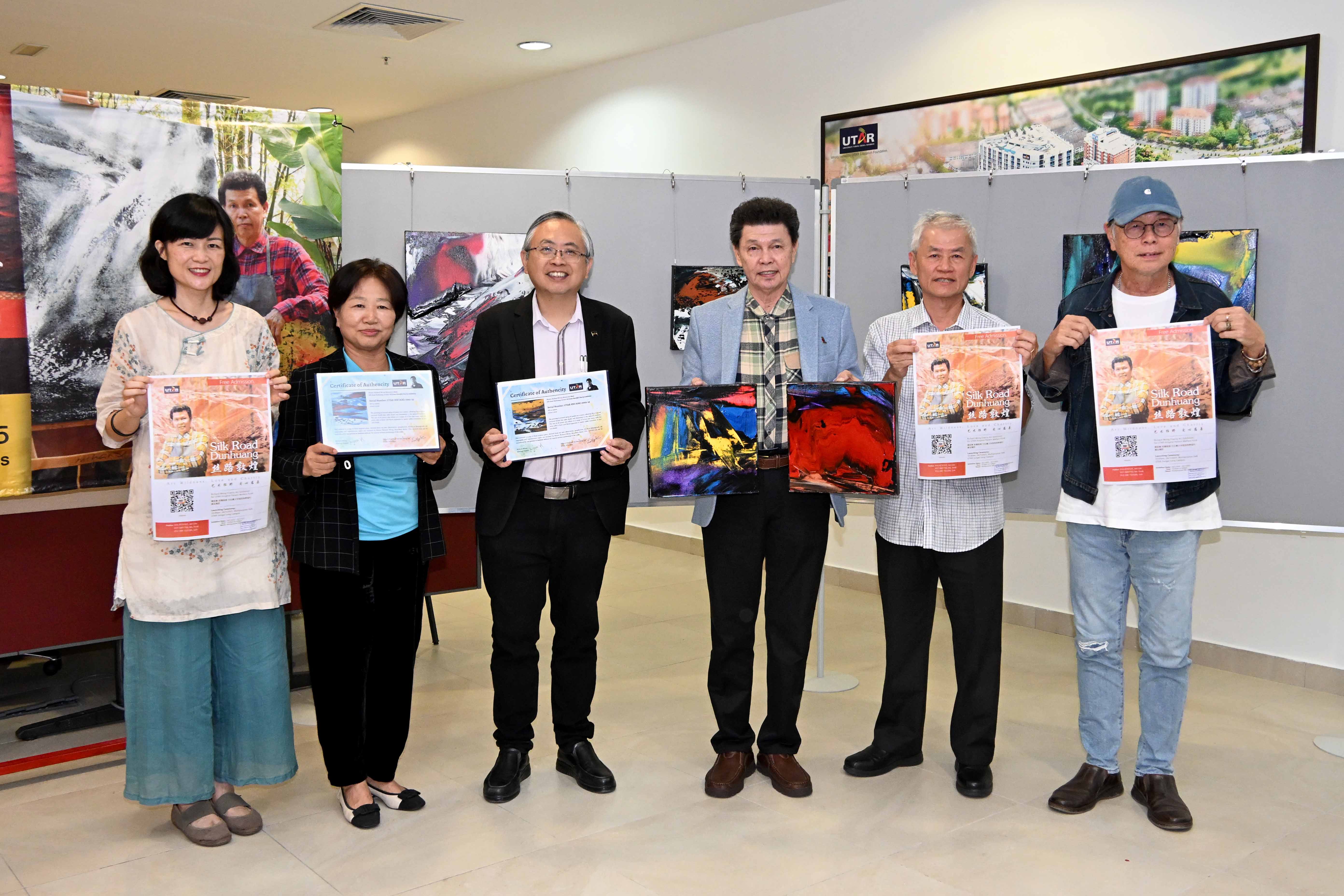 From left: Dr Ng, Prof Ma, Prof Dato’ Ewe, Master Richard Wong, Dato’ Yong and Mr Chow