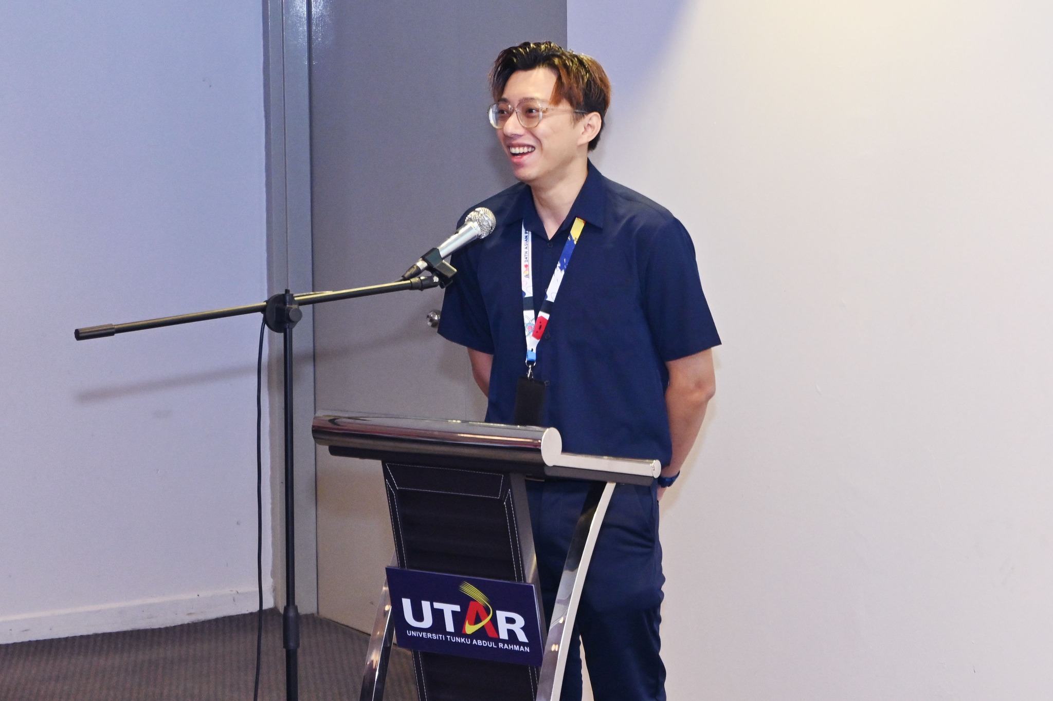 Dr Teh (left) and Dr Lee (right) explaining the industry-academia collaboration initiatives