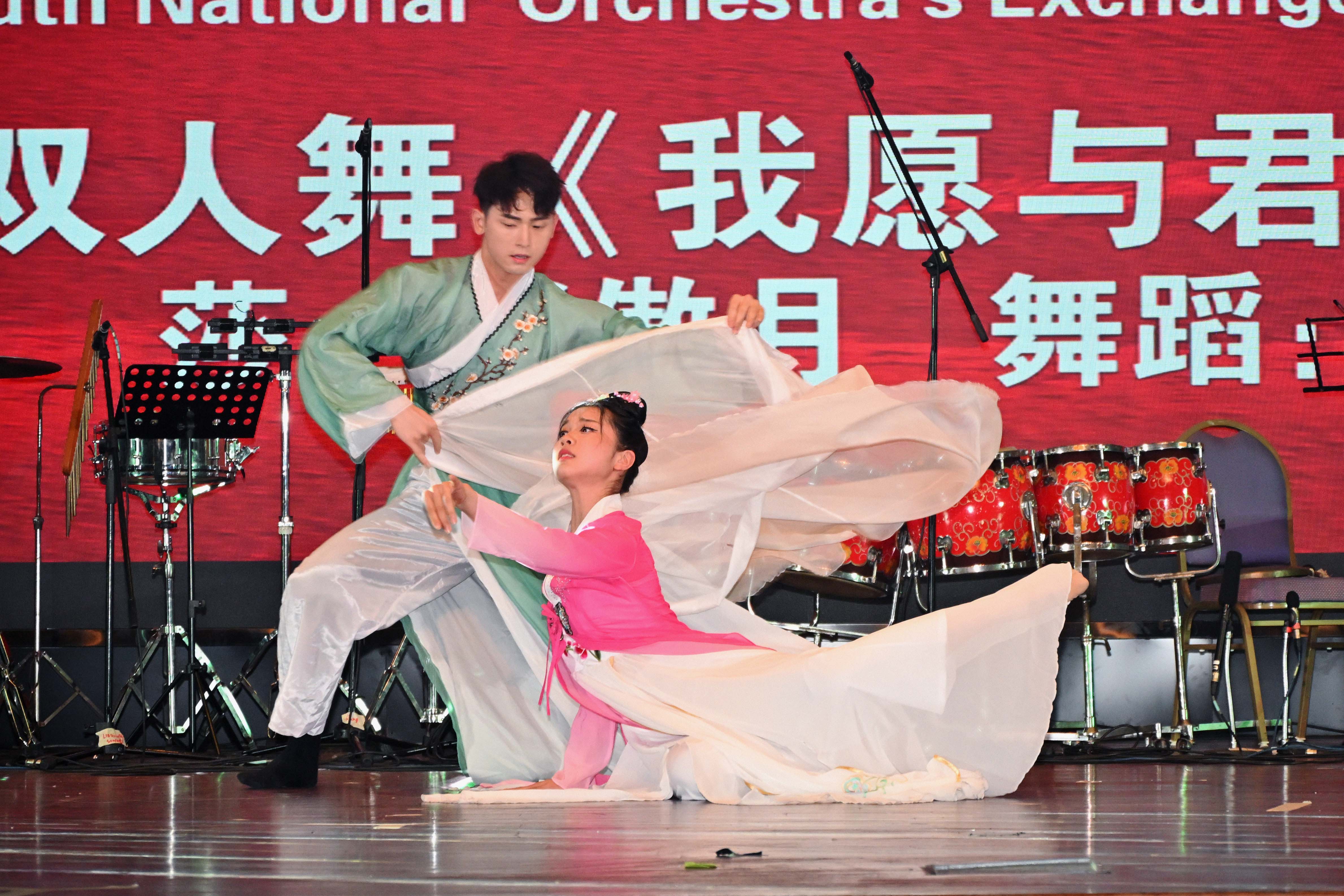 Beyond the orchestral showcase, the joint collaboration between DZU and SDU also brought a rich blend of performances — from dulcet vocals to beautifully choregraphed dances