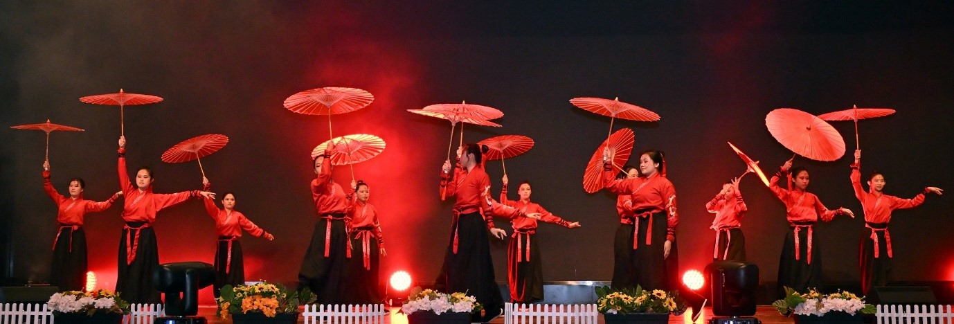 Opening performances by UTAR students