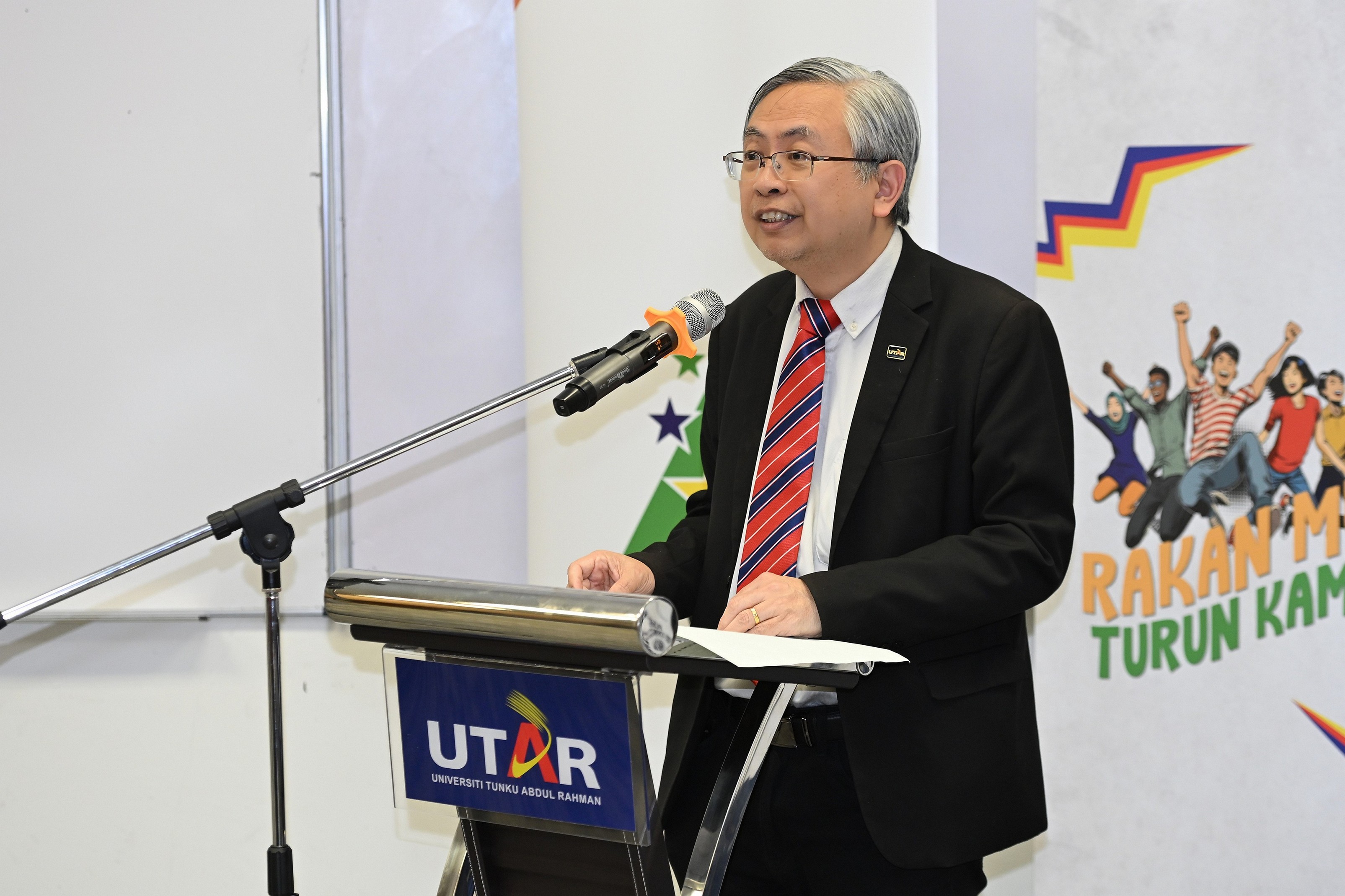 Prof Dato’ Ewe