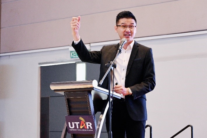 Expert insights in action; (clockwise from top left): Mr Teo, Mr Ong, Dr Joshua, and Dr Chai during their talks