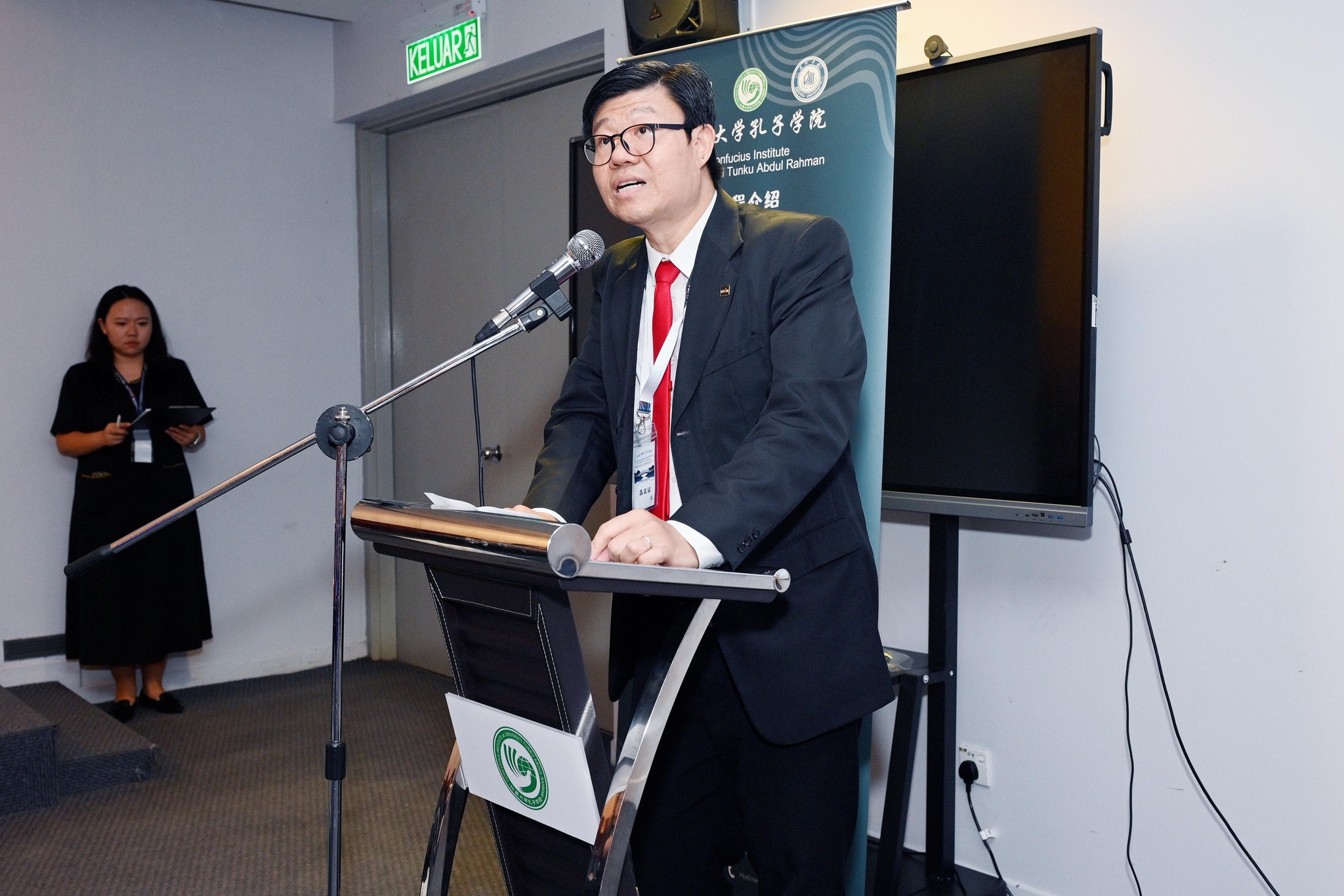 Clockwise from top: Prof Liu, Dr Han, Dr Chong, Prof Ma and Prof Choong delivering their remarks