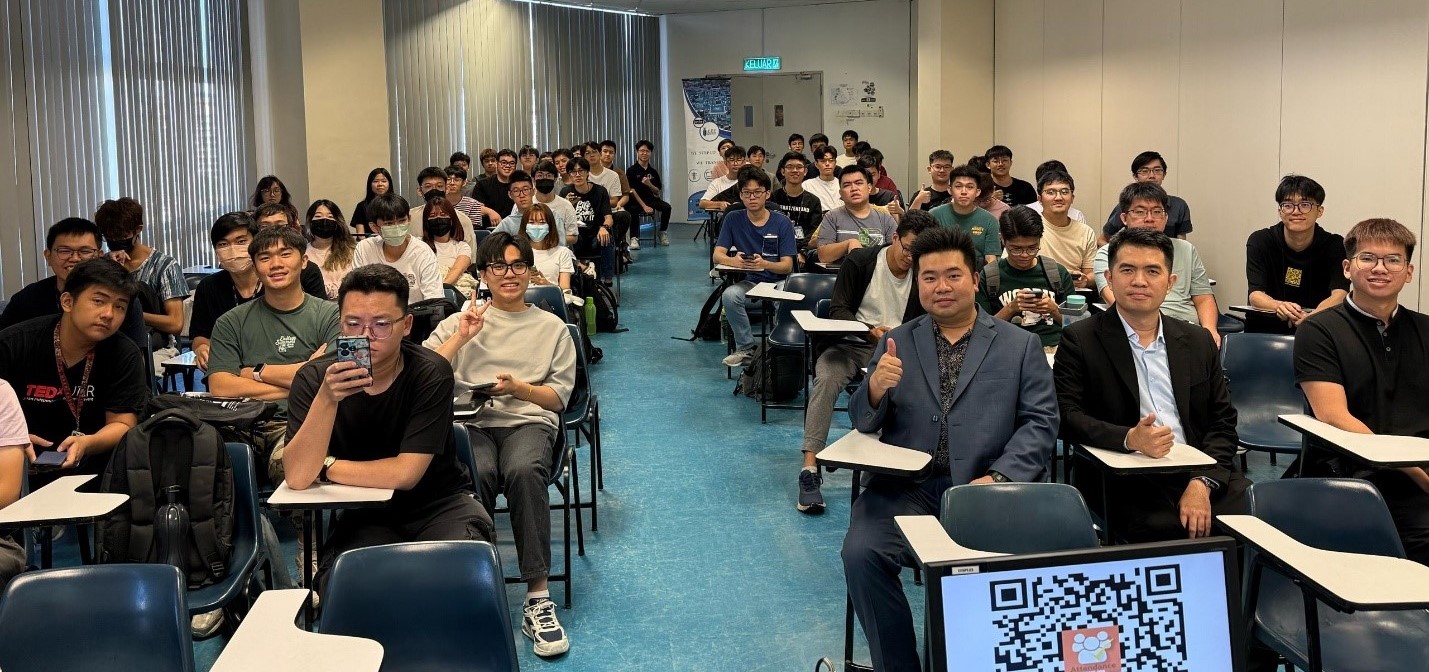 Bridging the gap between academia and industry — students gained valuable insights from Mr Ng (centre, right) during the career talk
