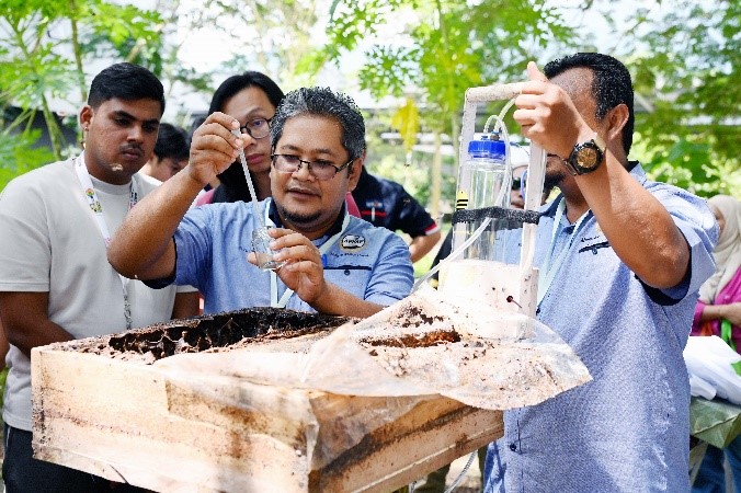 Beehive demonstration workshop