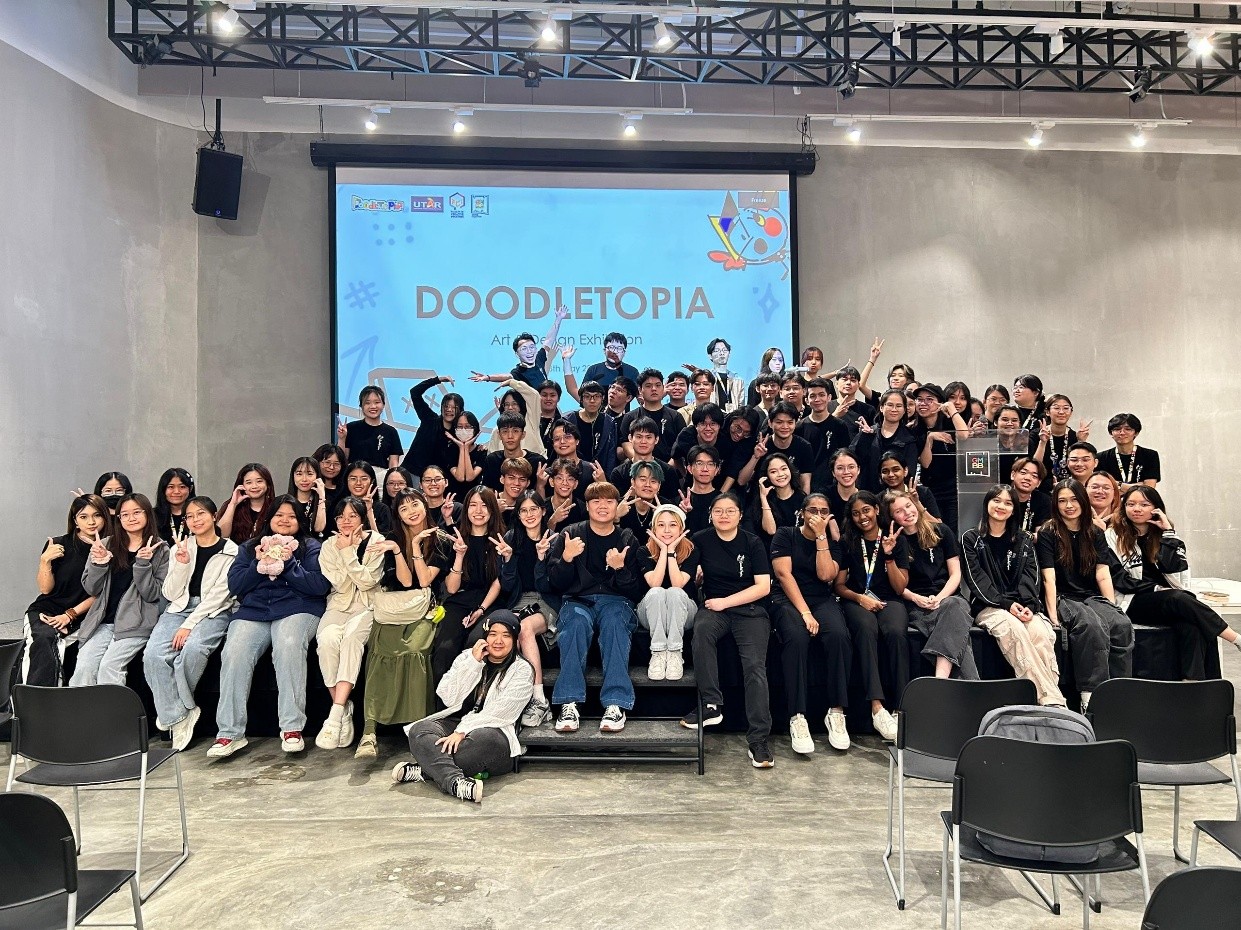 Group photo after the event