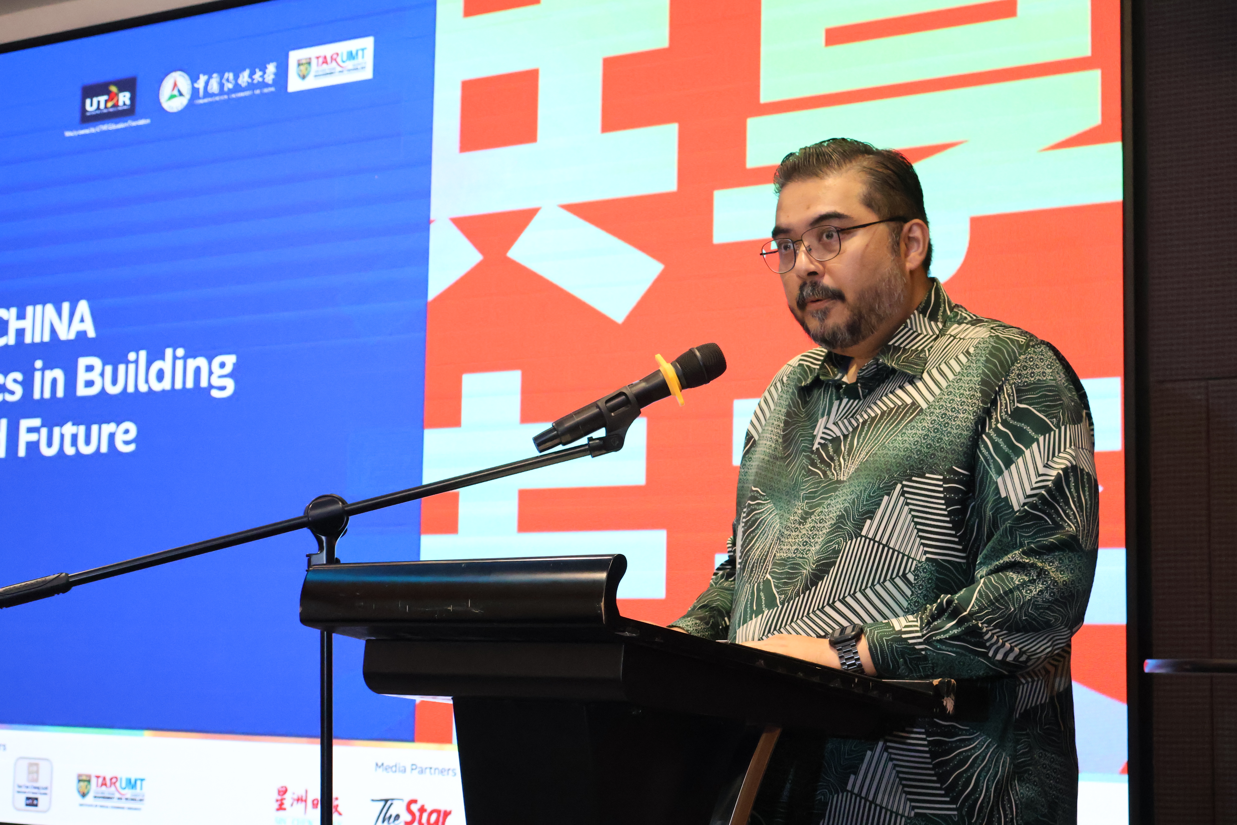 Mr Fairuz highlighting Malaysia’s role as coordinator for ASEAN–China dialogue (2024–2027)