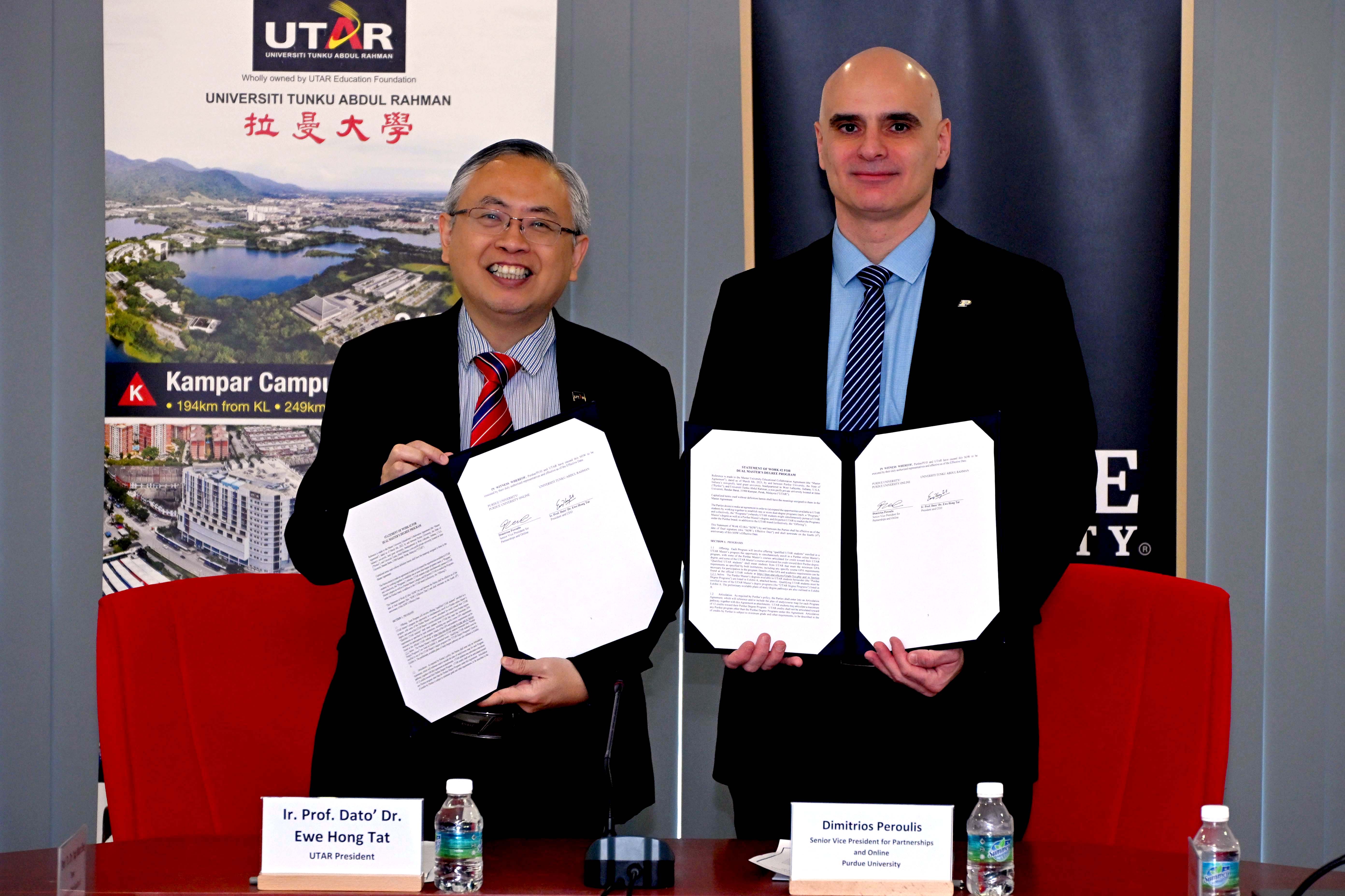 Prof Dato’ Dr Ewe and Prof Dimitrios with the signed MoA