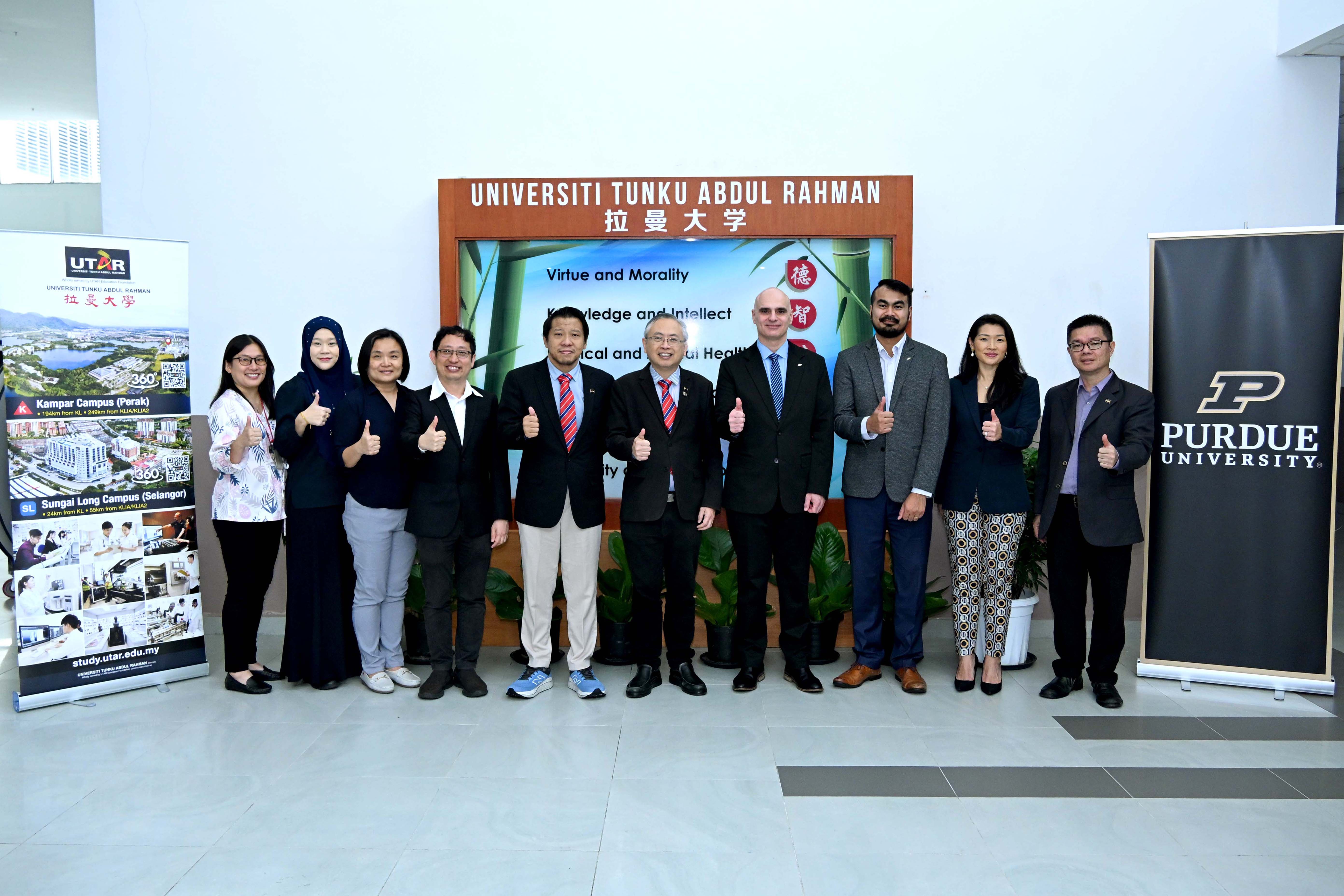 From left: Dr Khaw, Ms Joleena, Dr Too, Dr Lee, Prof Yap, Prof Dato’ Ewe, Prof Dimitrios, Mr Victory Soe, Ms Yong and Dr Lai 