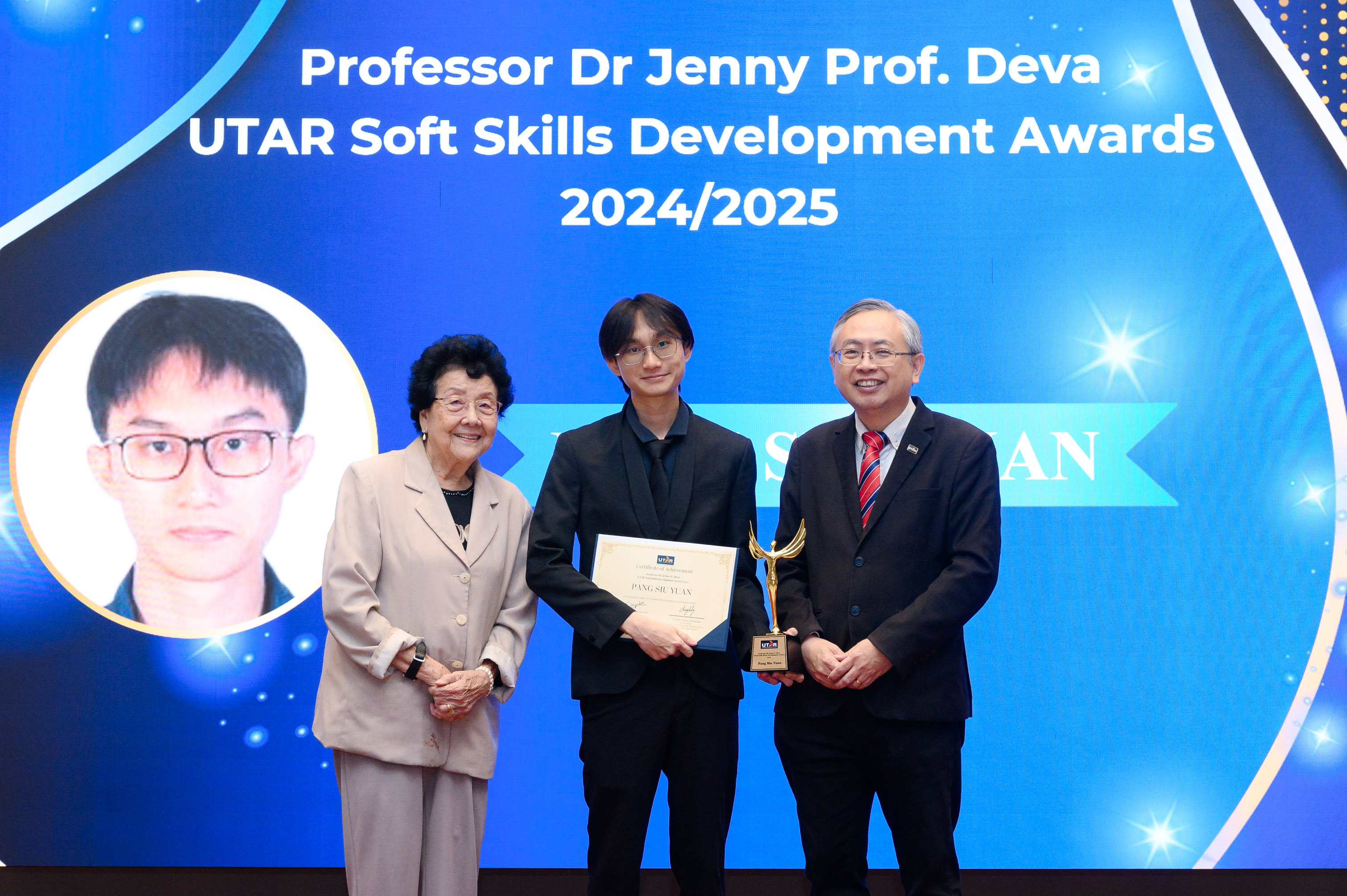 From left: Prof Jenny, Mr Pang, and Prof Dato’ Ewe