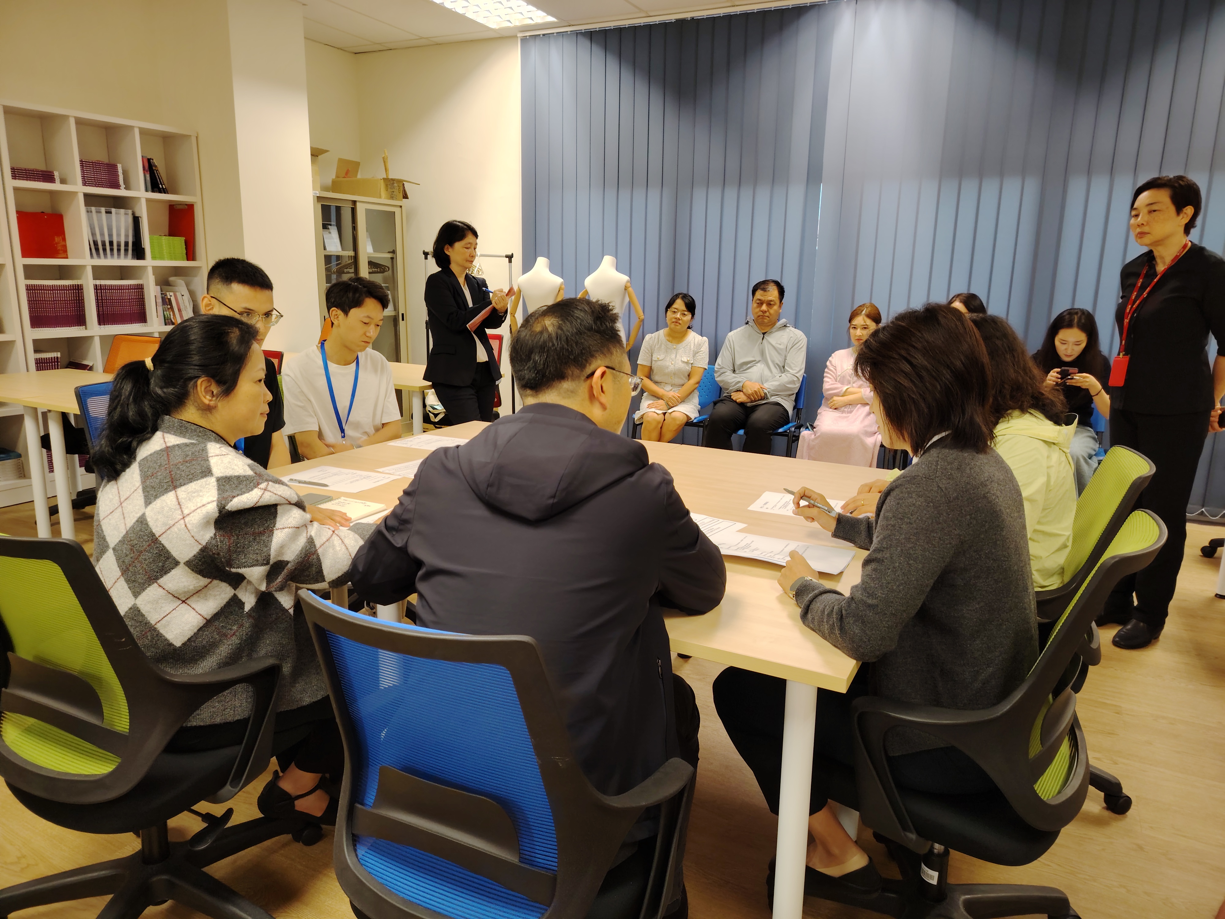 Prof Cheng (standing at the left corner) and Prof Cheah (standing at the right corner)