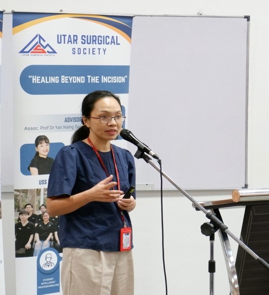 Dr Veronica Poulsaeman