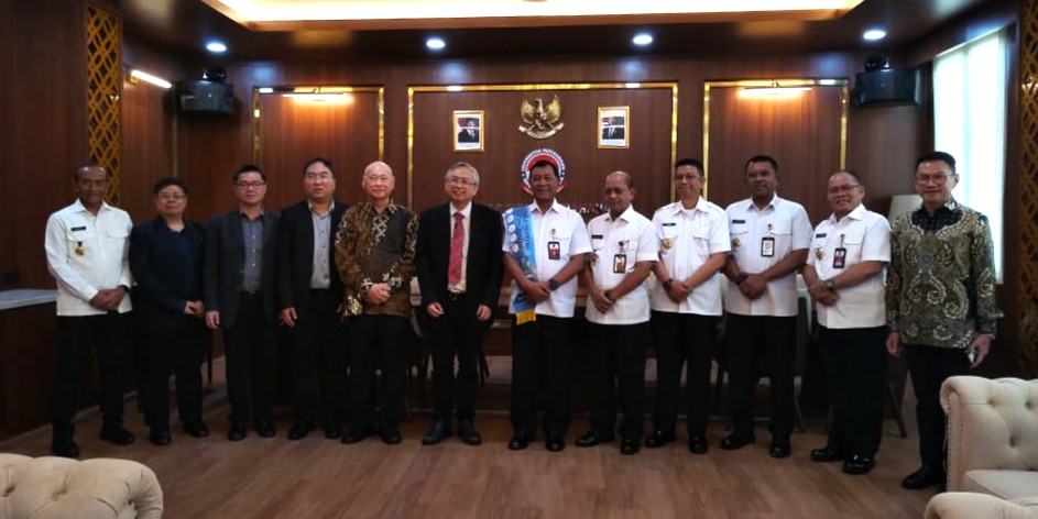 Group photo during the meeting with UNHAN RI representatives