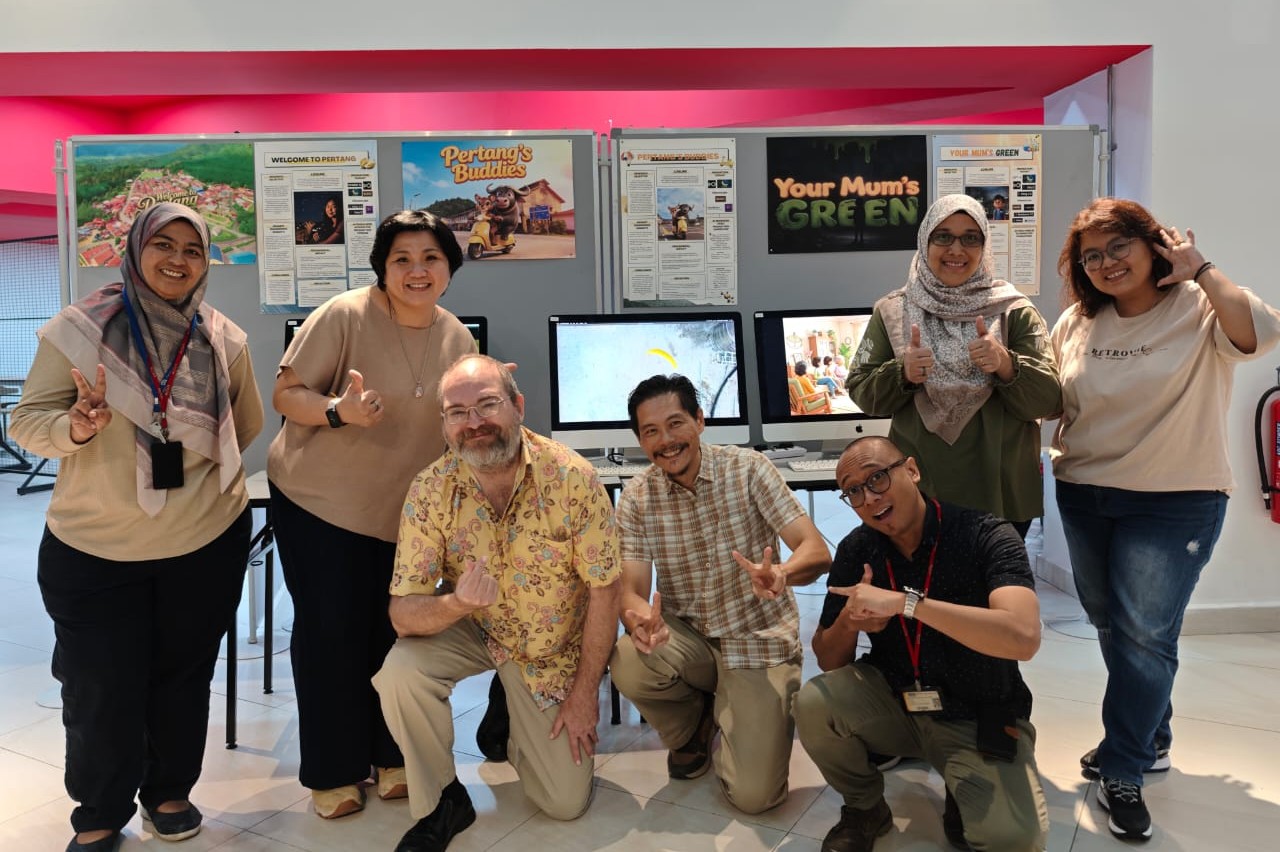 From left: Pn Raja Rodziah, Ms Foo, Mr Anthony, Mr Tan, En Muhamad Albarr, Pn Iza Sharina and Ms Kor