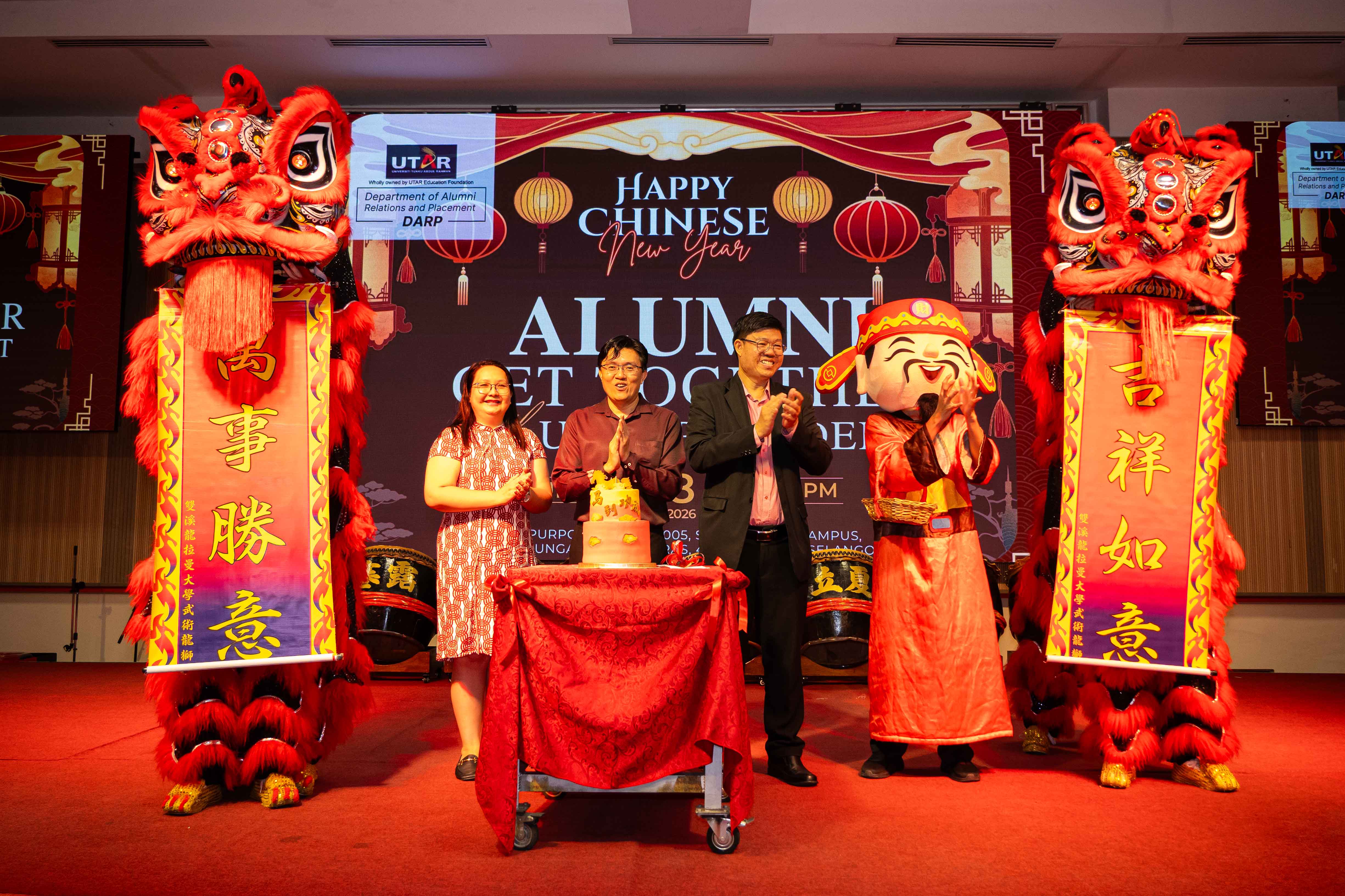 From left: Ms Aw, Prof Goi and Prof Choong officiating the event